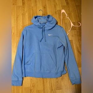 nike hoodie size small